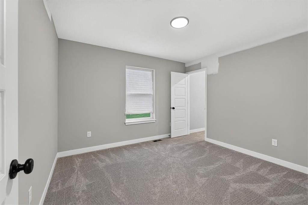 2708 SW 12th Street — photo 37