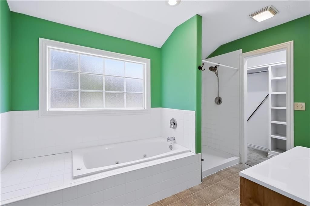 504 E 6th Street — photo 11