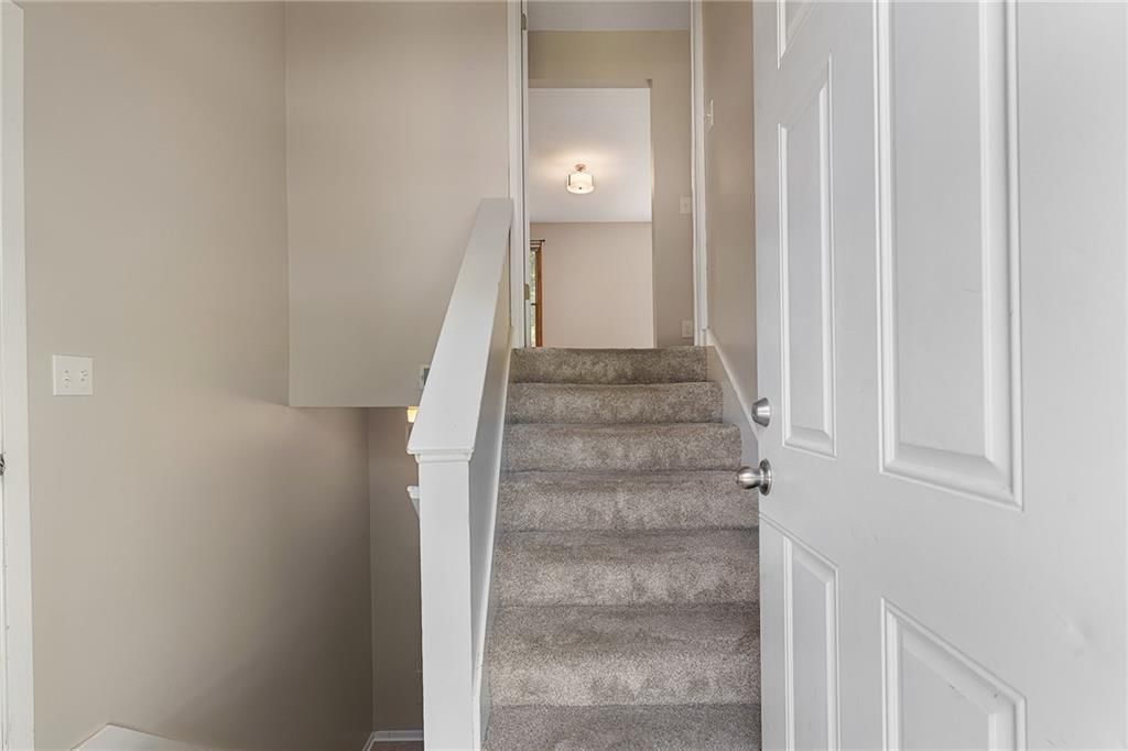2416 Bryce Court — photo 2