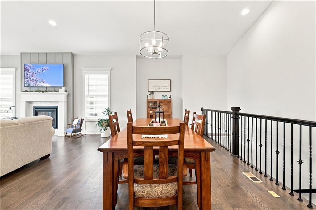 1122 SW Cheshire Drive — photo 7