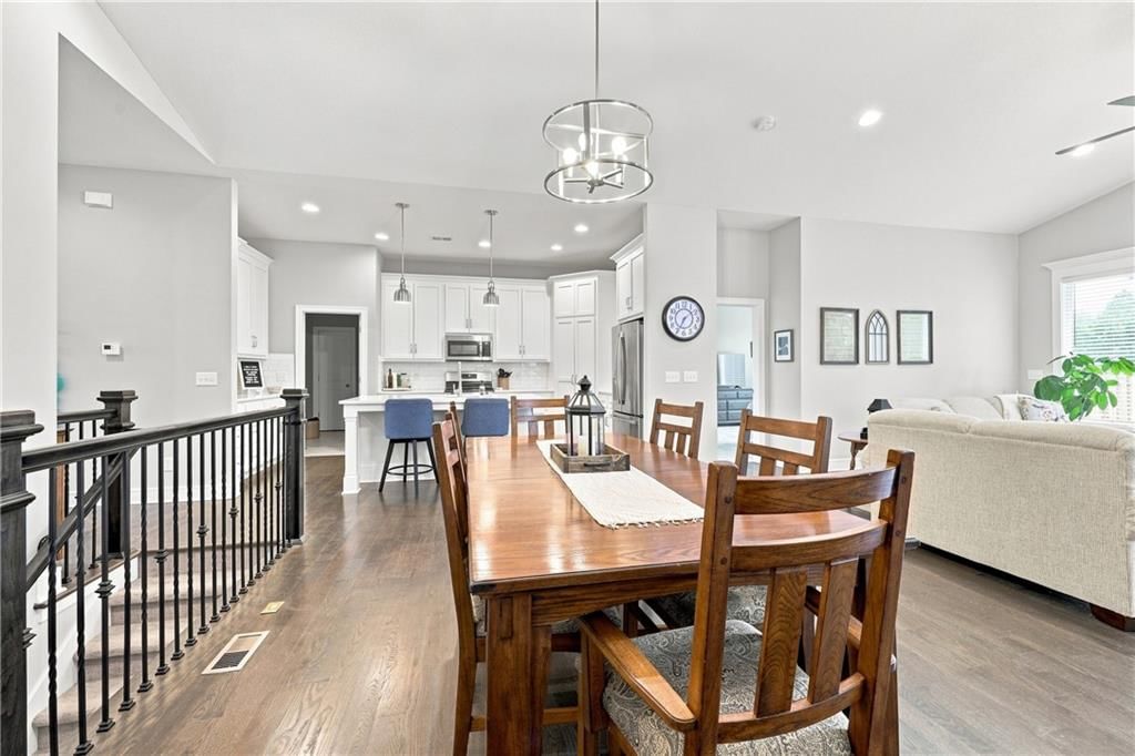1122 SW Cheshire Drive — photo 9