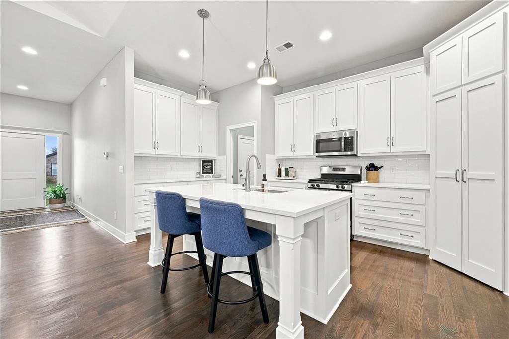 1122 SW Cheshire Drive — photo 14