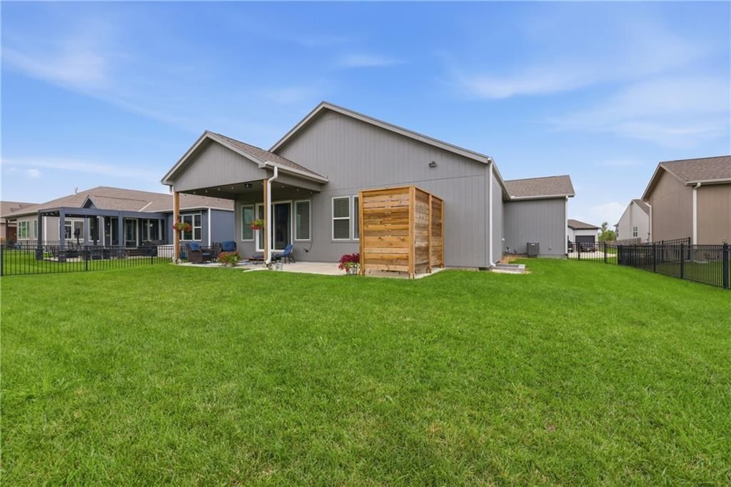 1122 SW Cheshire Drive — photo 39