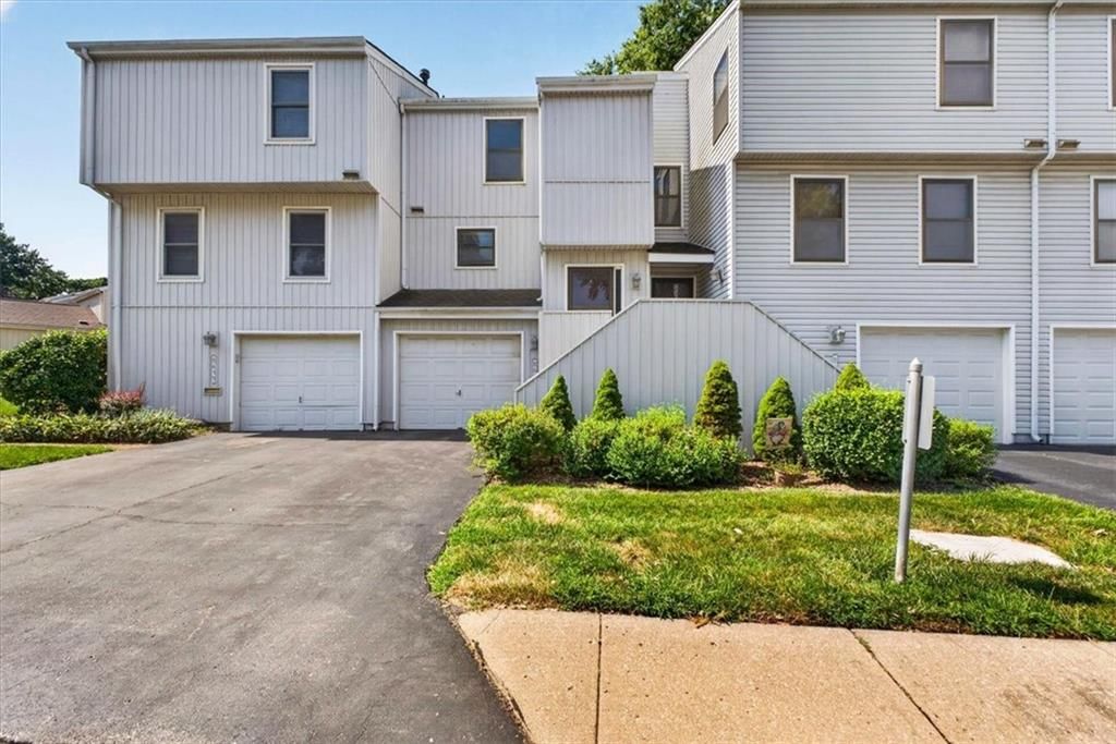 8645 W 108th Place — photo 35