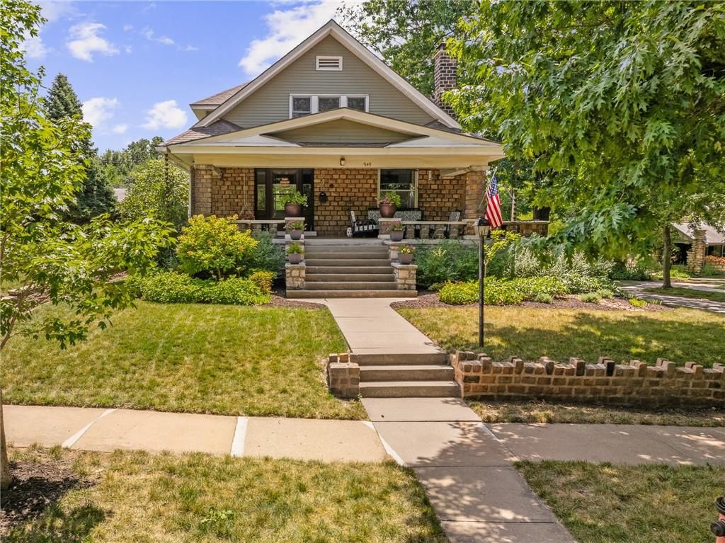 949 W 33RD Terrace — photo 2
