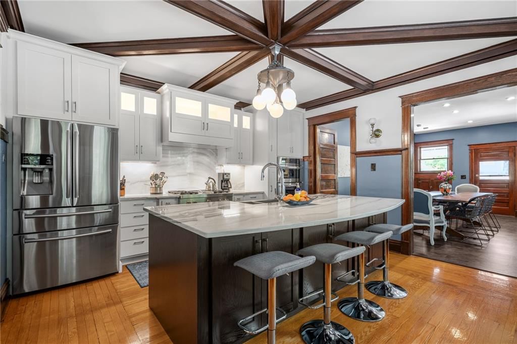 949 W 33RD Terrace — photo 9