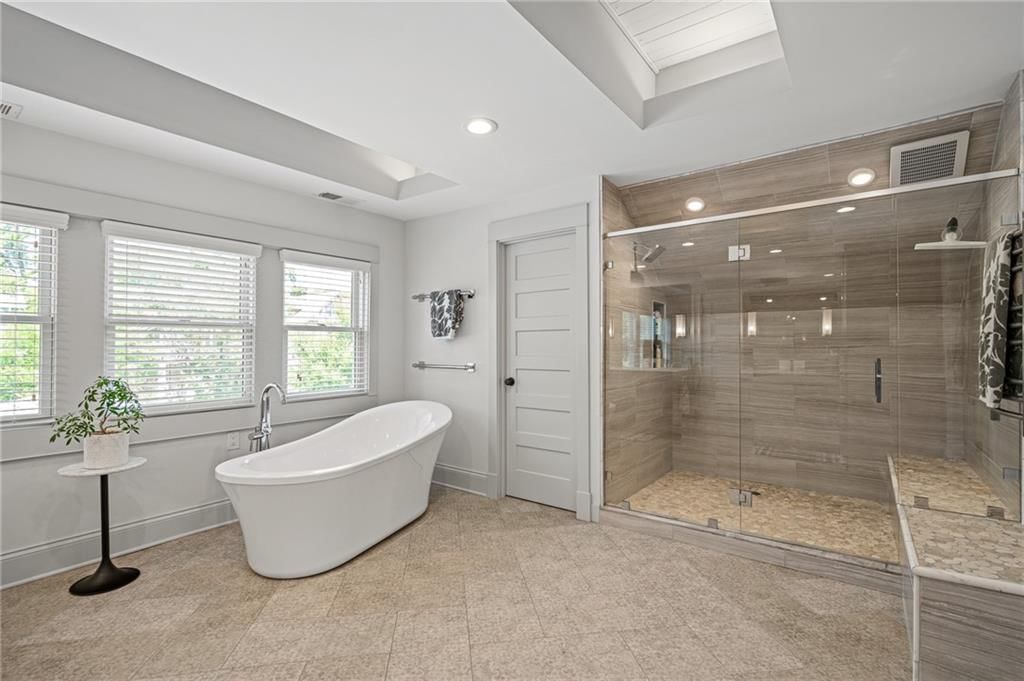 949 W 33RD Terrace — photo 35