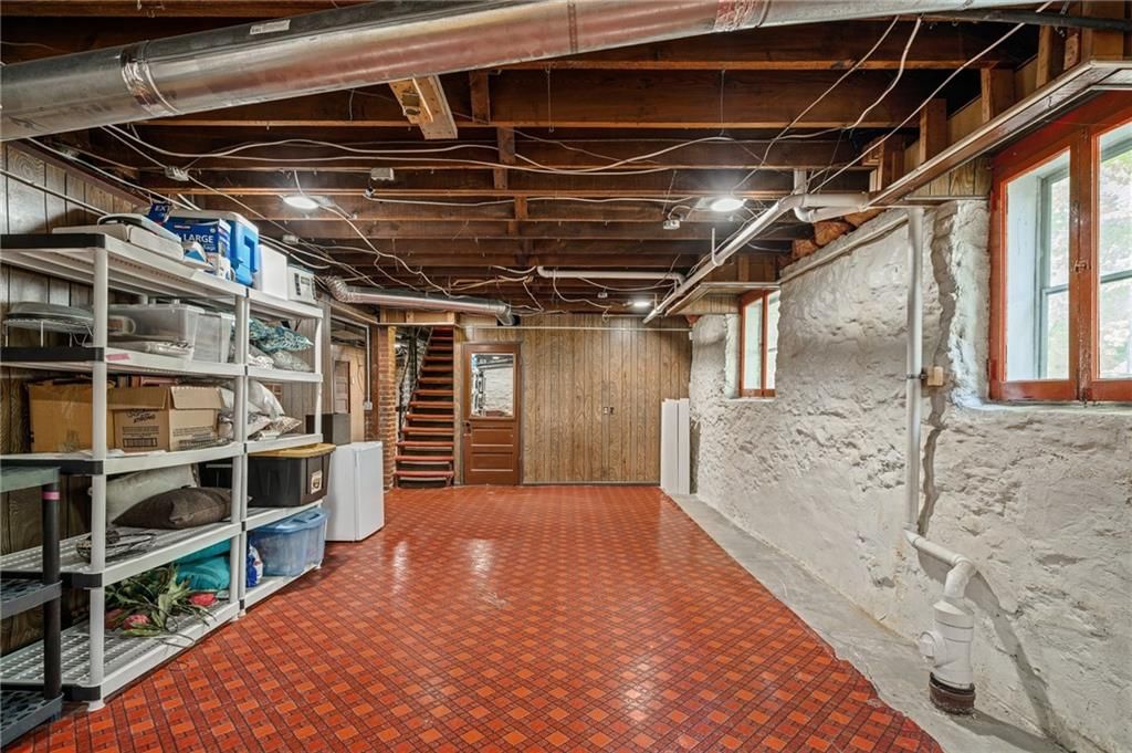 949 W 33RD Terrace — photo 47