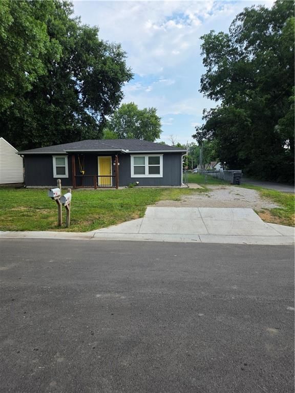 326 Front Street — photo 1
