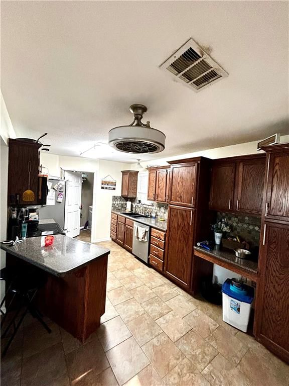 326 Front Street — photo 9