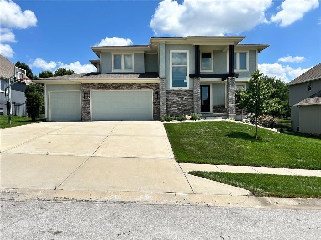 9543 N Kentucky Avenue — photo 1