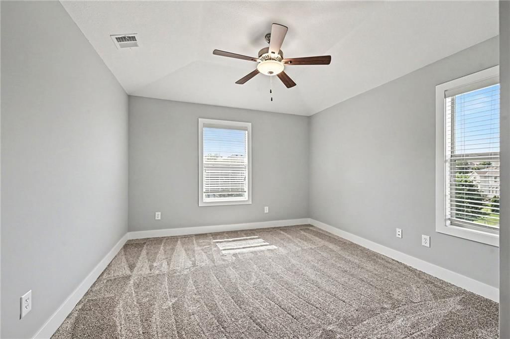 9543 N Kentucky Avenue — photo 32