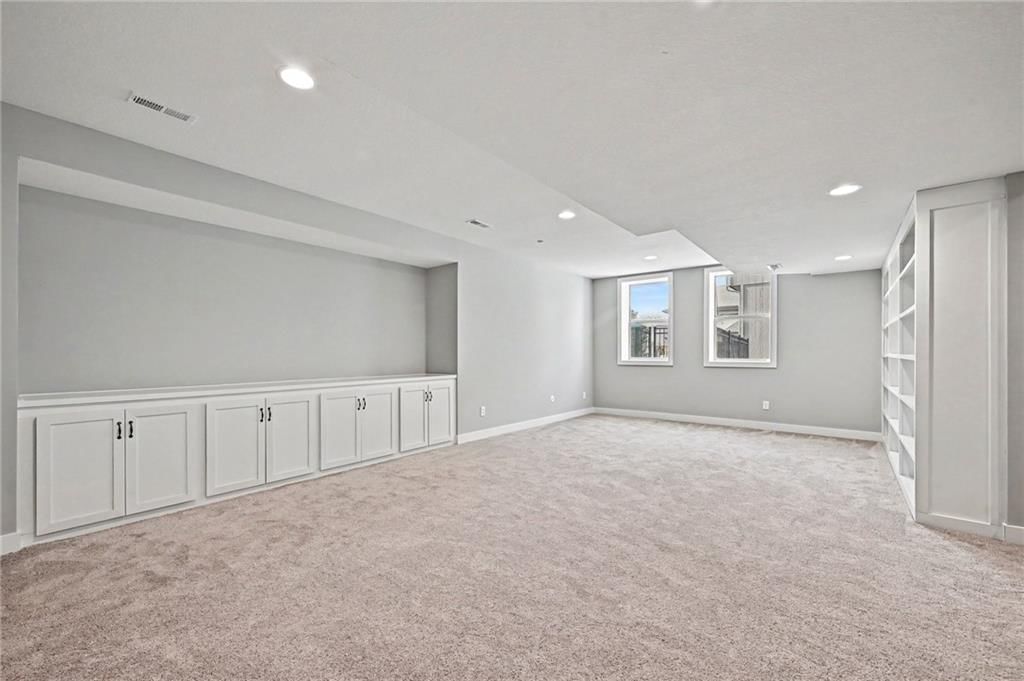 9543 N Kentucky Avenue — photo 48