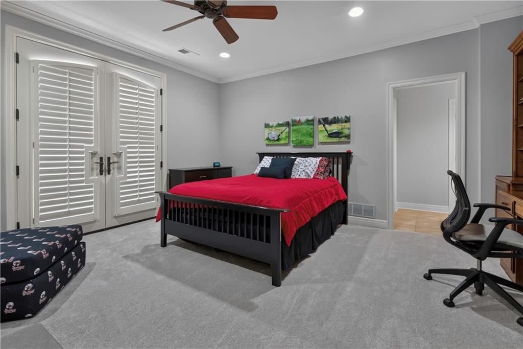 13908 HOWE Drive — photo 36