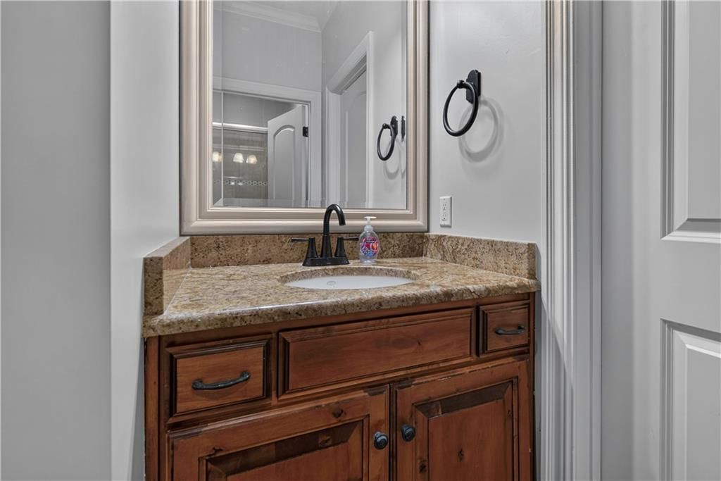 13908 HOWE Drive — photo 39