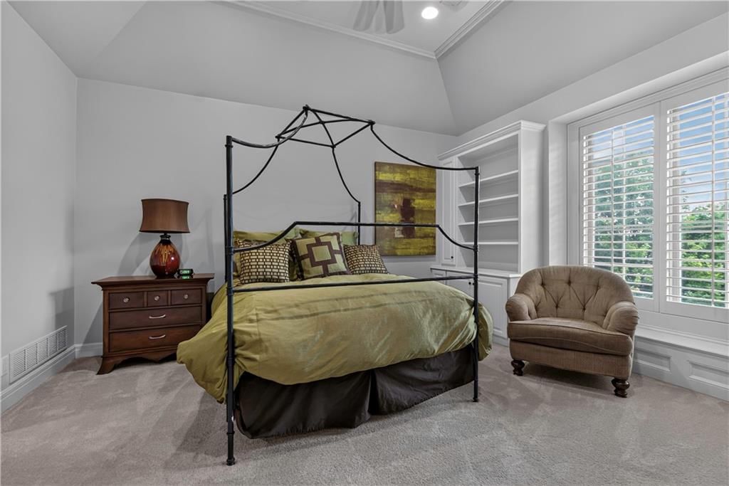 13908 HOWE Drive — photo 40