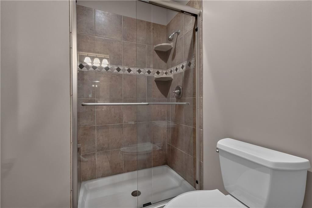 13908 HOWE Drive — photo 42