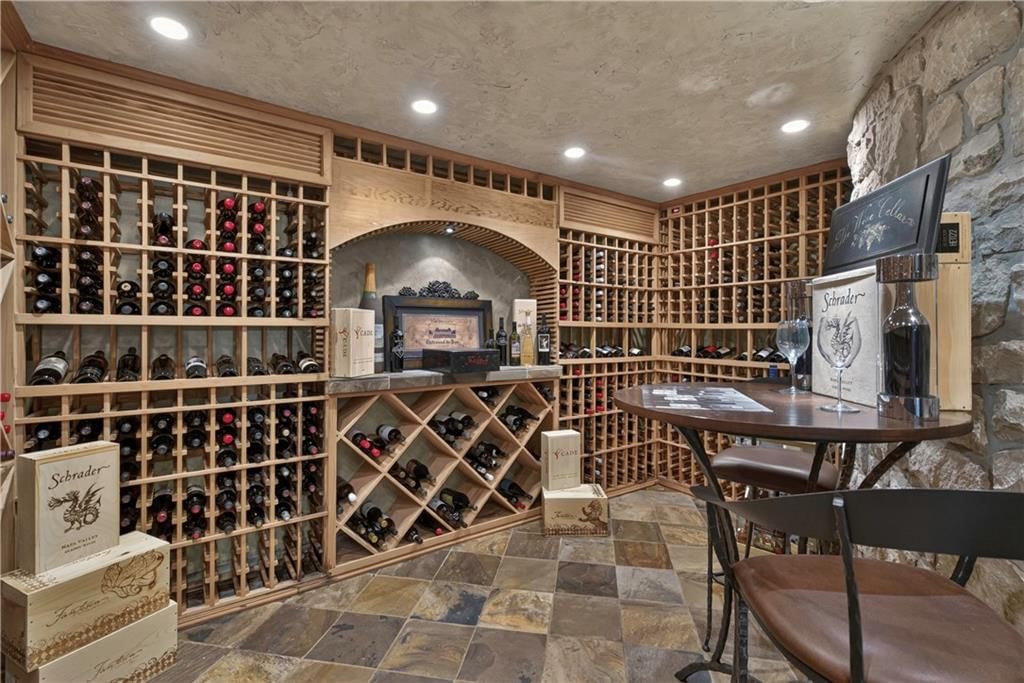 13908 HOWE Drive — photo 46