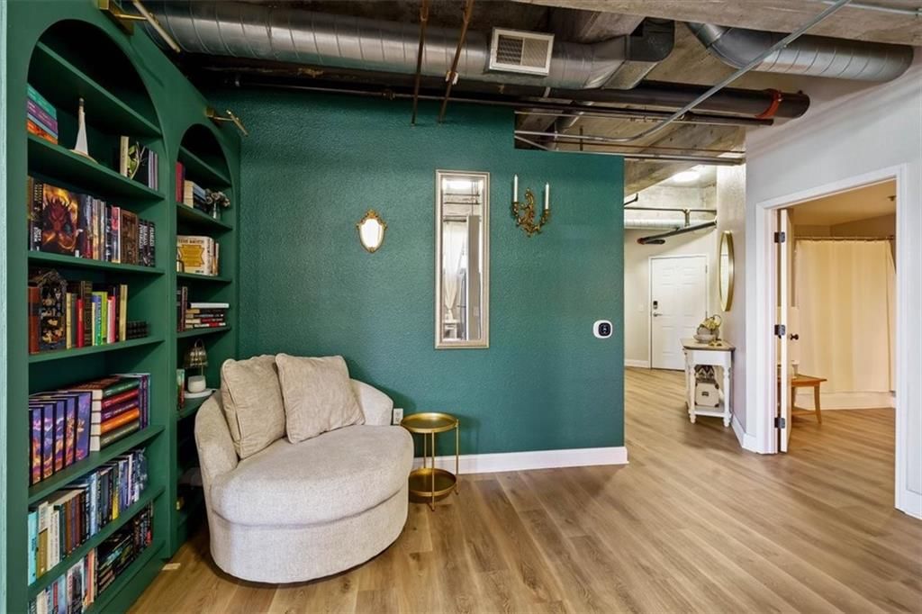 321 W 7th Street — photo 10