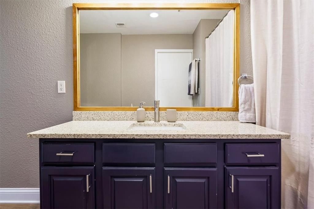 321 W 7th Street — photo 17