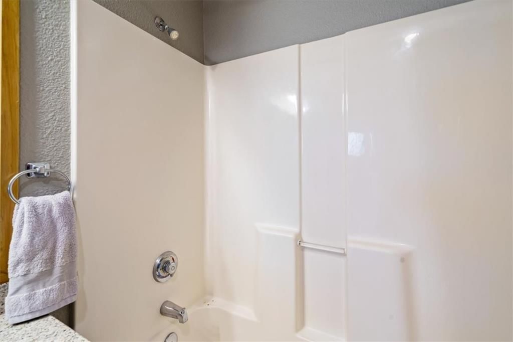 321 W 7th Street — photo 18