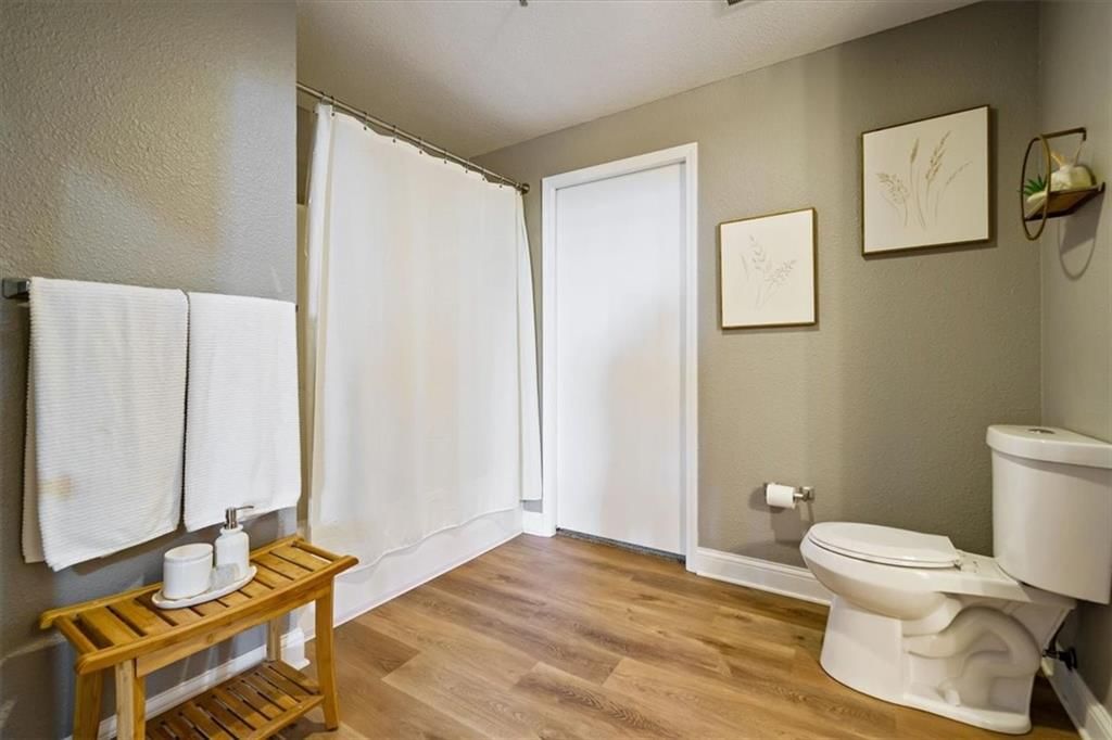 321 W 7th Street — photo 21