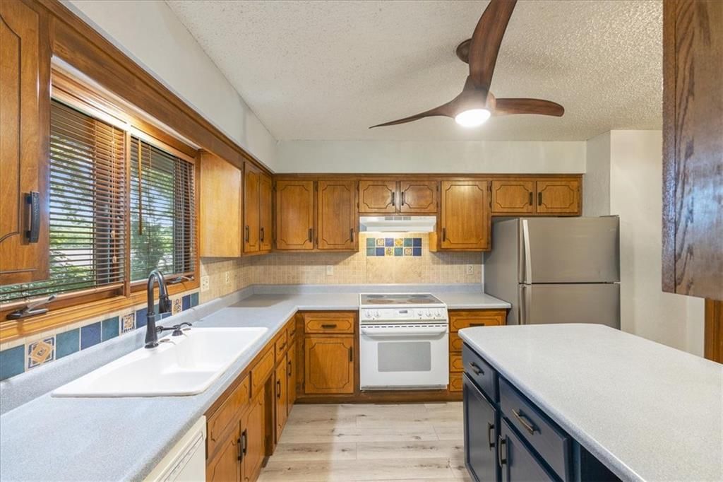 1109 Jana Court — photo 9