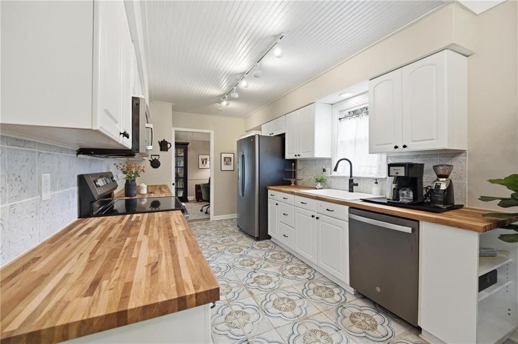 13709 W 70th Street — photo 15