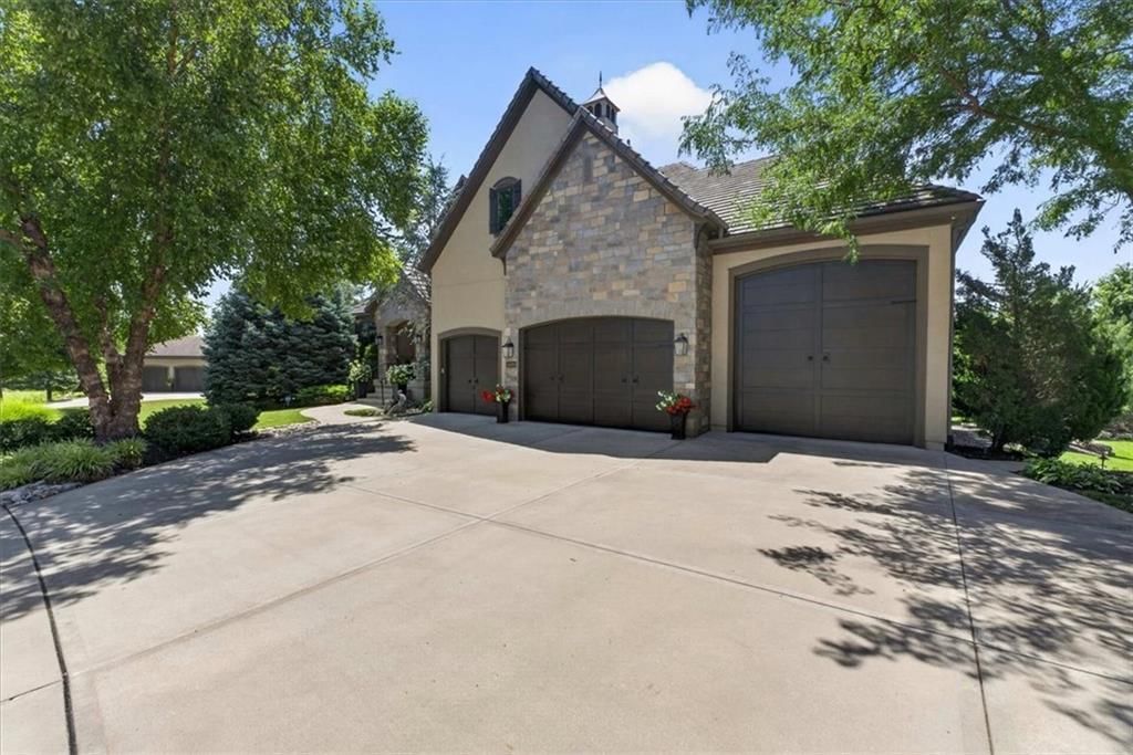 12605 W 160 Street — photo 2