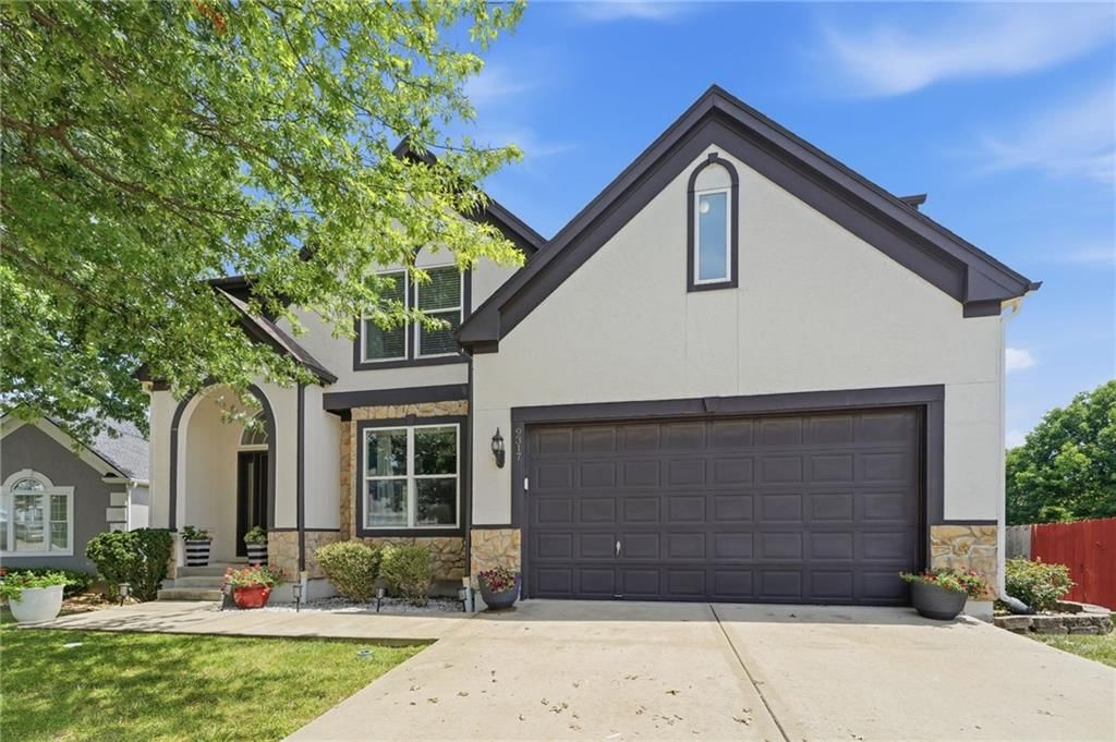 9317 N Charlotte Court — photo 4