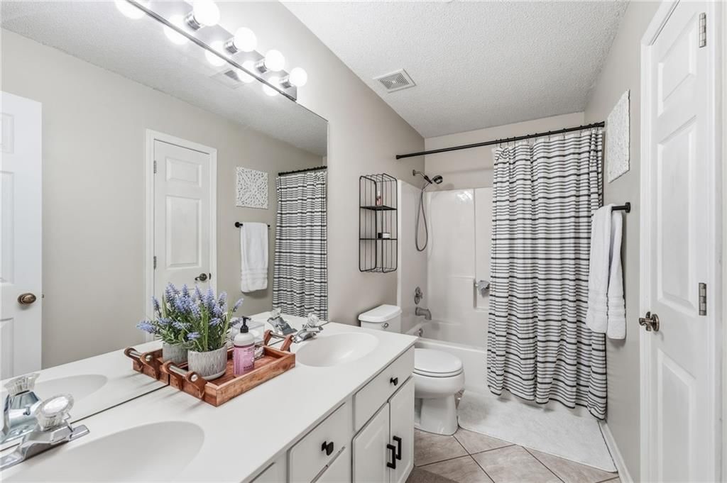 9317 N Charlotte Court — photo 28