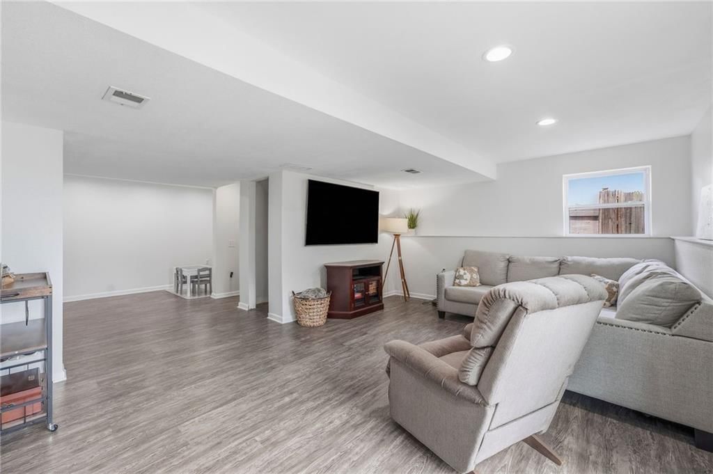 9317 N Charlotte Court — photo 43