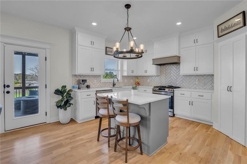 Photo 11 of 56 - 7904 N Spruce Avenue, Kansas City, MO 64119