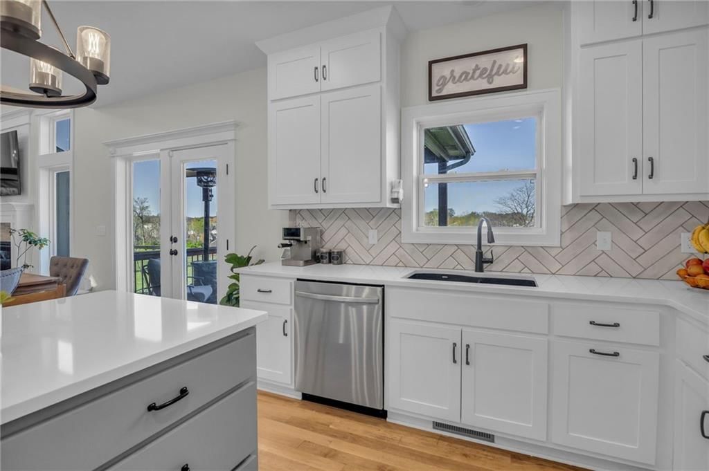 Photo 13 of 56 - 7904 N Spruce Avenue, Kansas City, MO 64119