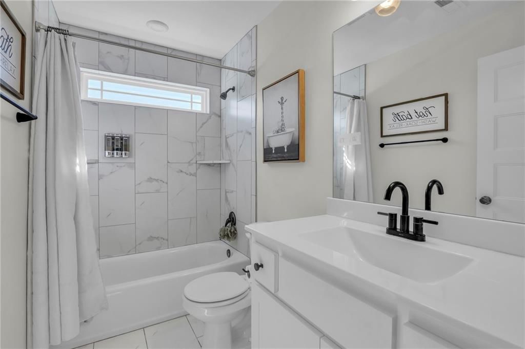 Photo 31 of 56 - 7904 N Spruce Avenue, Kansas City, MO 64119