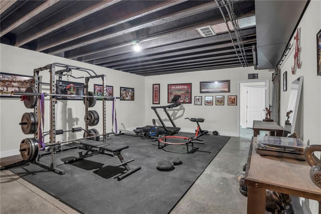 Photo 36 of 56 - 7904 N Spruce Avenue, Kansas City, MO 64119