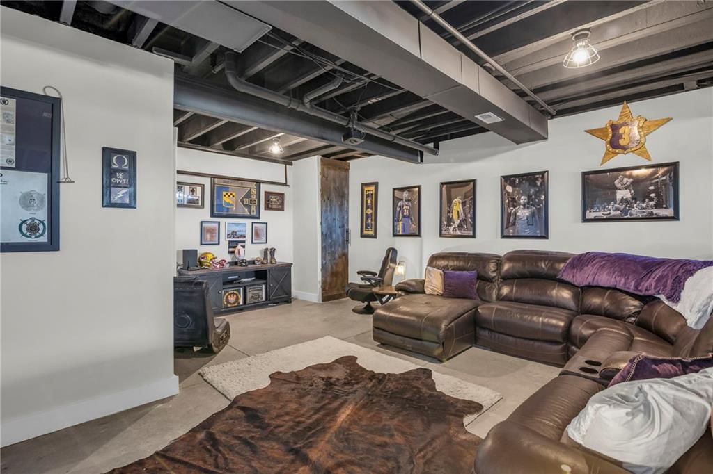 Photo 39 of 56 - 7904 N Spruce Avenue, Kansas City, MO 64119