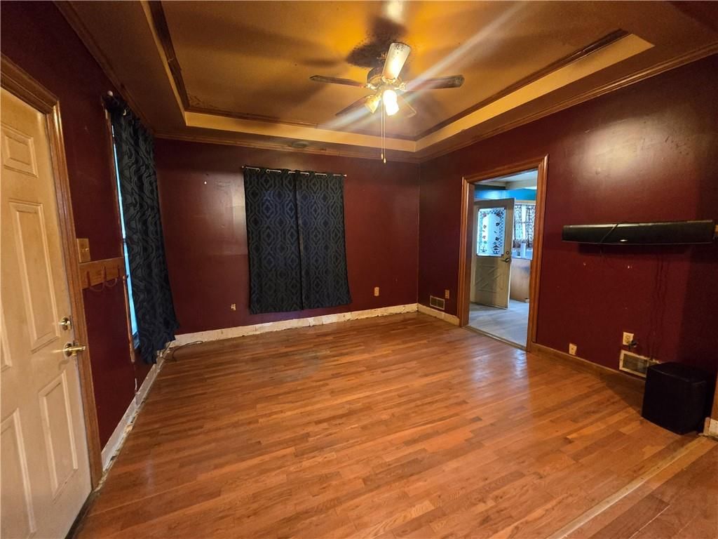 230 S Osage Street — photo 10