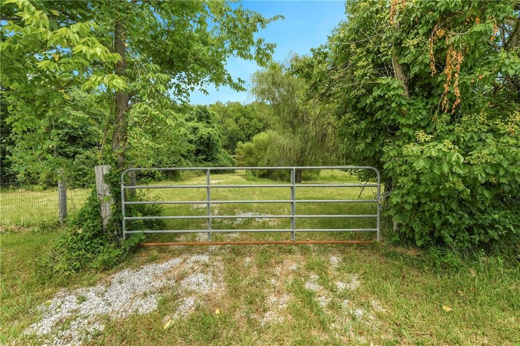 9215 Valley Garden Drive — photo 2