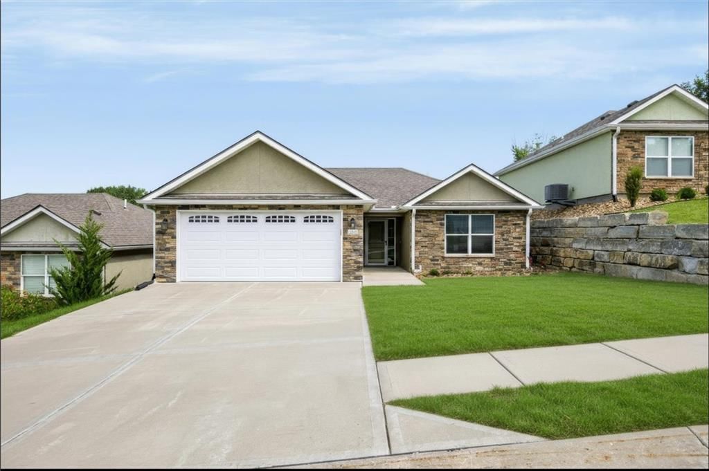 905 Ingleside Drive — photo 1