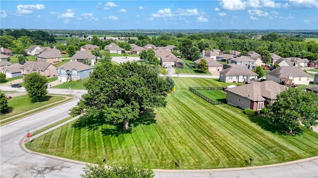 Lot 99 — photo 2