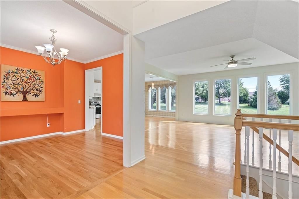8618 W 127th Terrace — photo 3