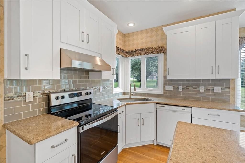 8618 W 127th Terrace — photo 10