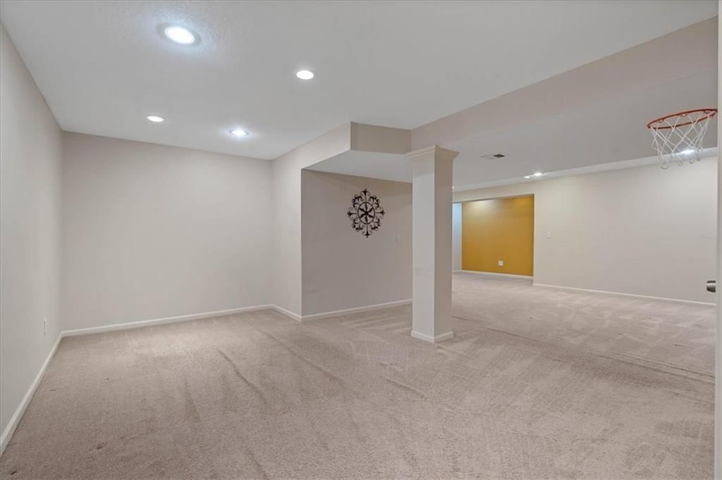 8618 W 127th Terrace — photo 24