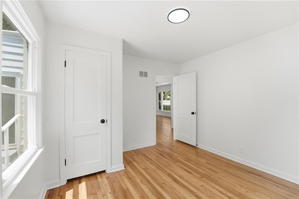 711 W 84TH Street — photo 28