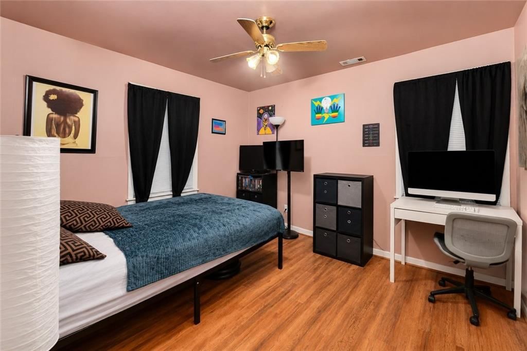 118 N Carlisle Street — photo 3