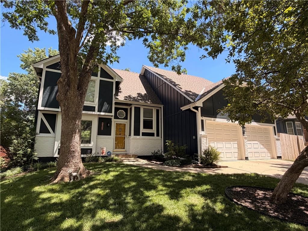 8933 Woodstone Street — photo 1