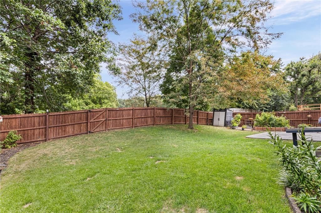 8933 Woodstone Street — photo 37