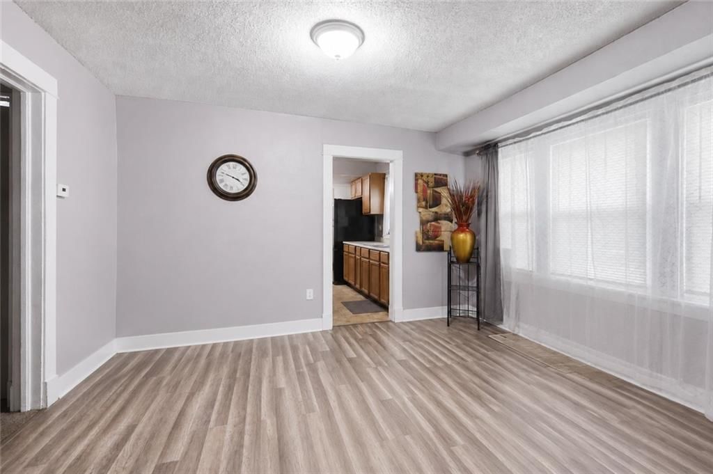 6920 S Benton Avenue — photo 2