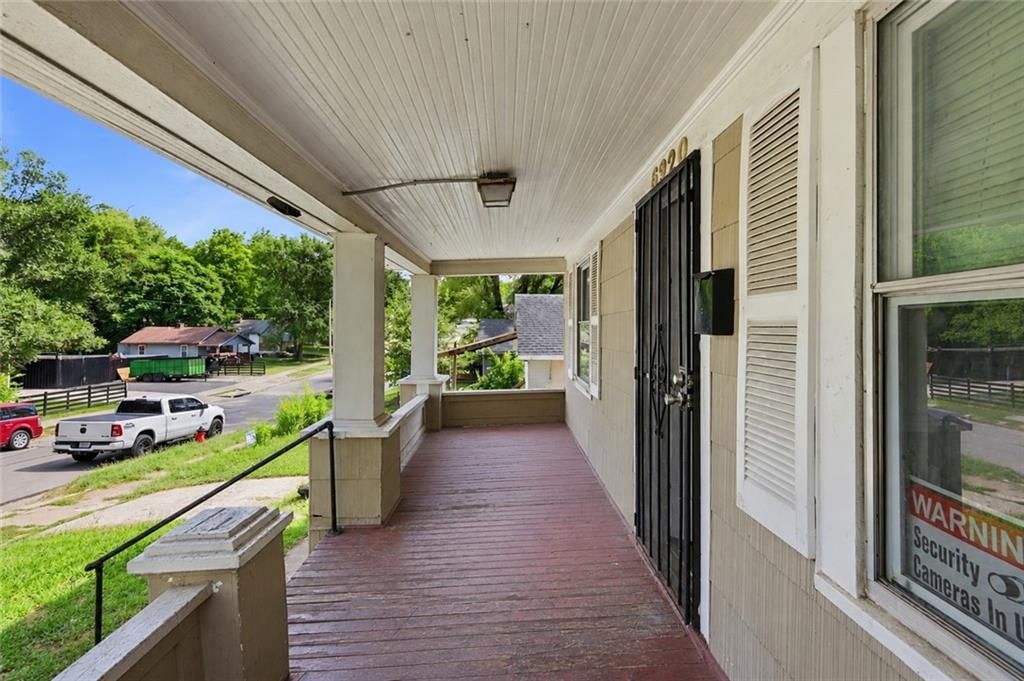6920 S Benton Avenue — photo 3
